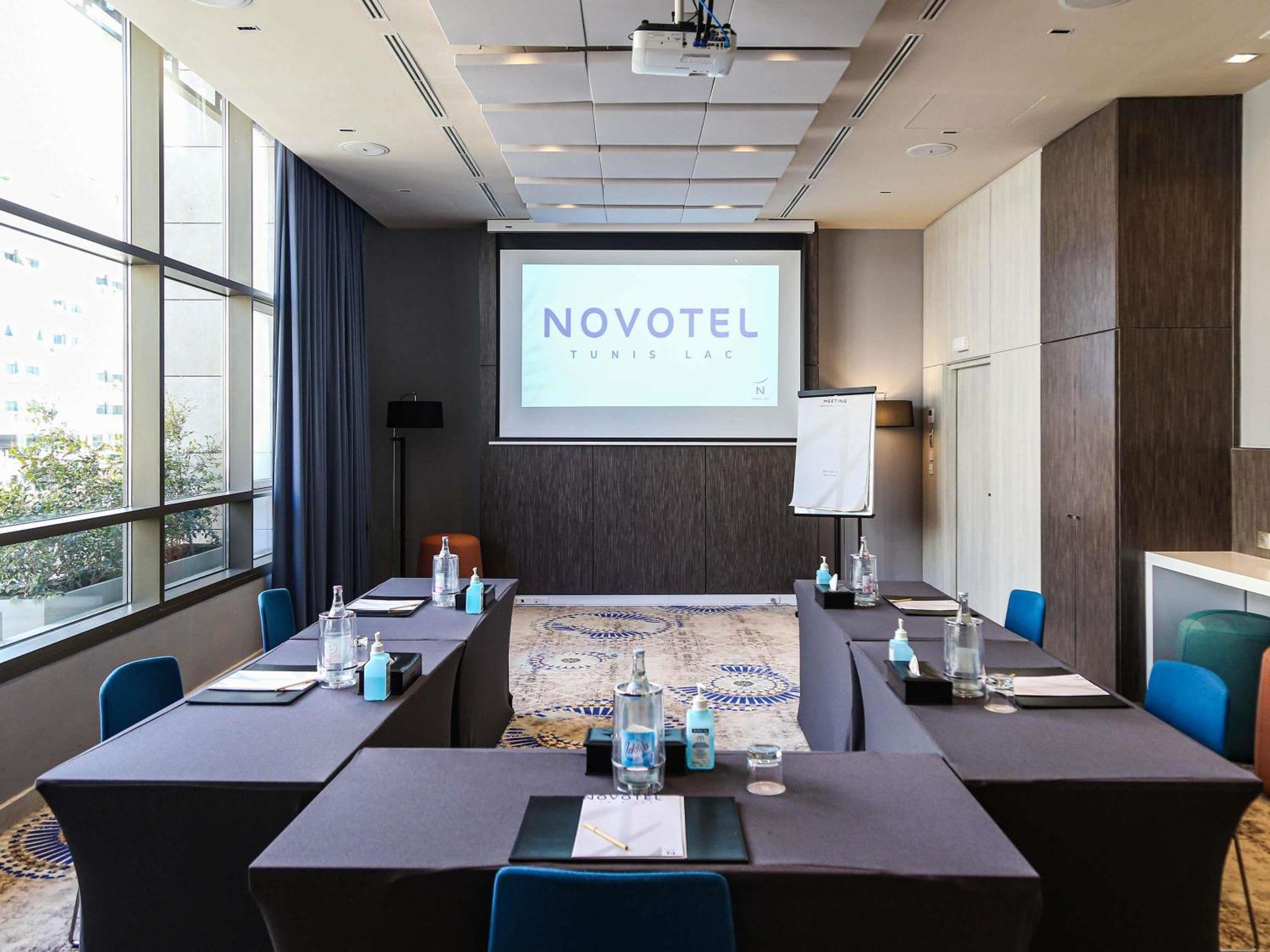 Novotel Tunis Lac Exterior foto